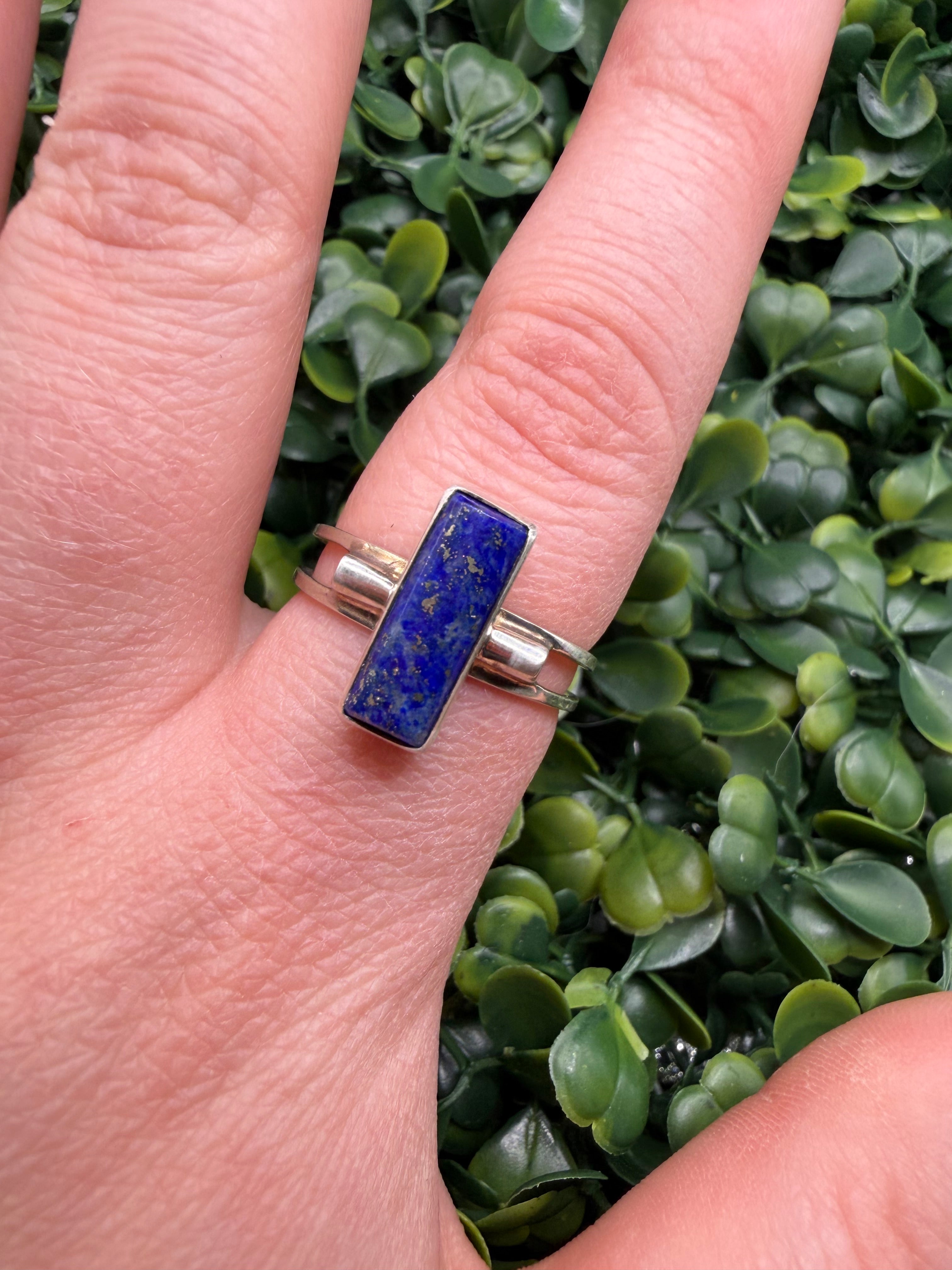 Vintage Sterling Silver Lapis Ring size 10.25