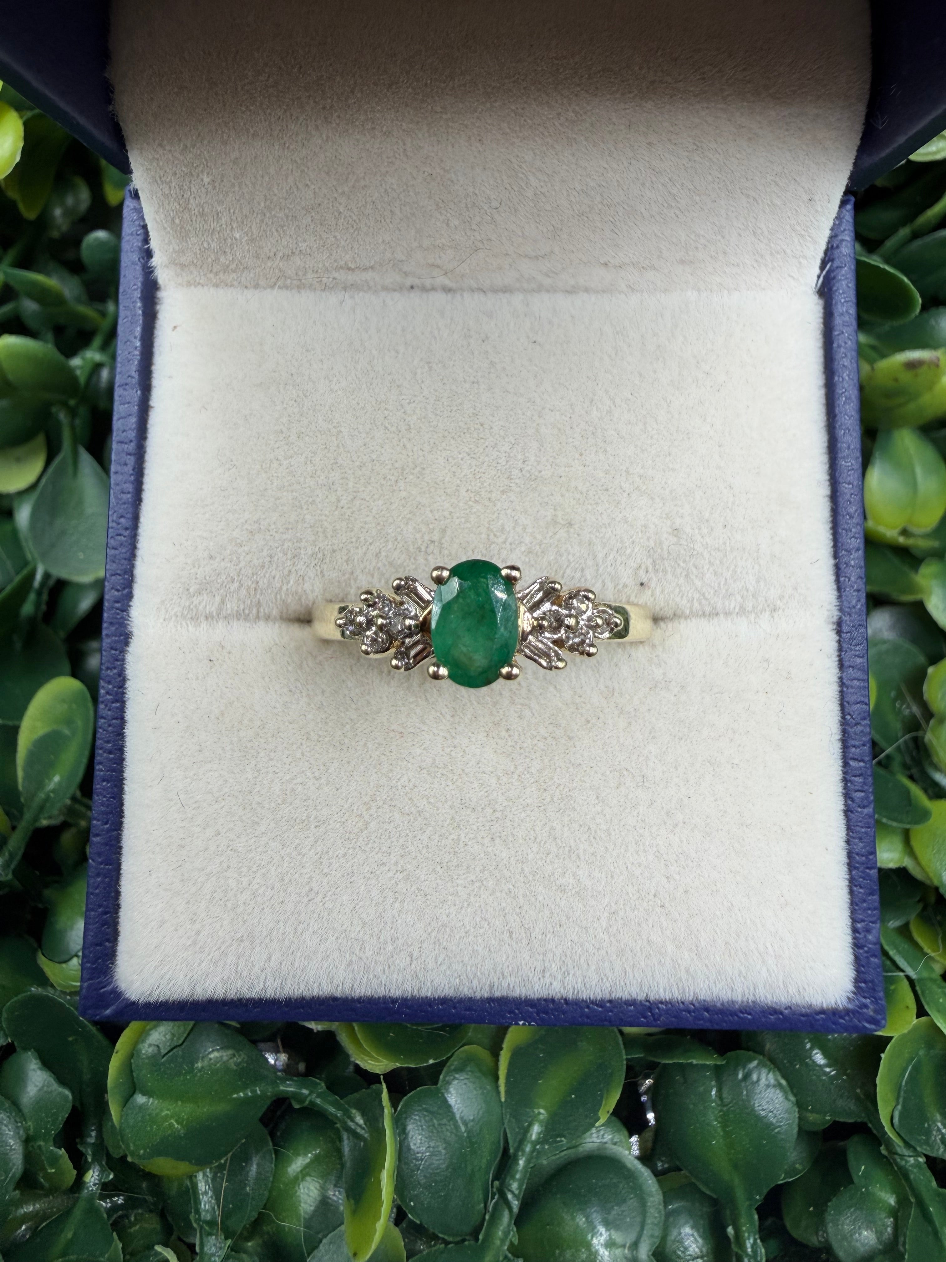 10k Yellow Gold Emerald and Diamond Ring size 7