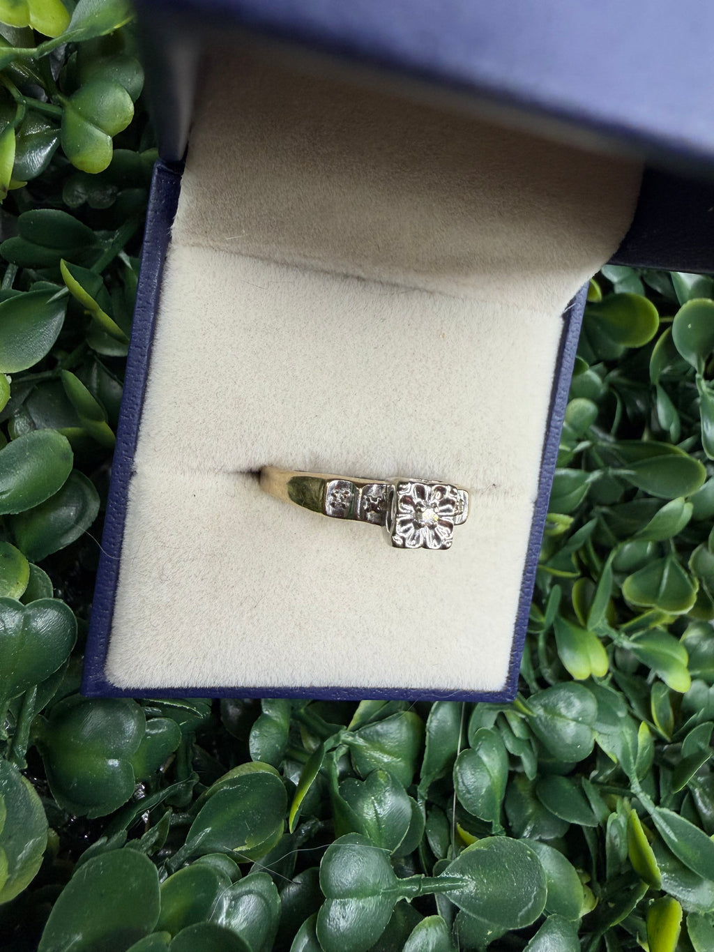 Antique 10k Yellow and White Gold Diamond Ring size 9.5