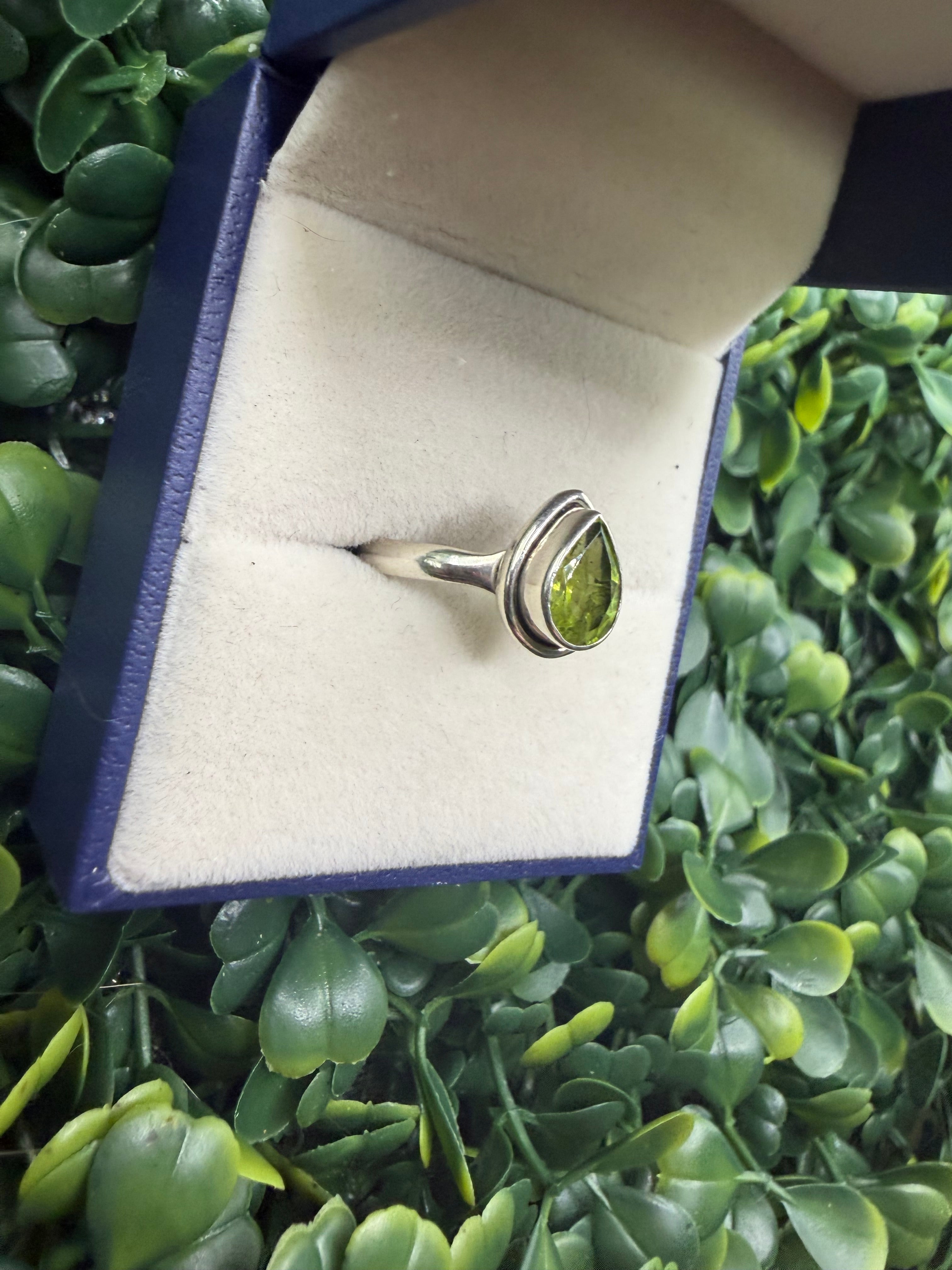 Sterling Silver Bezel Set Peridot Ring size 7