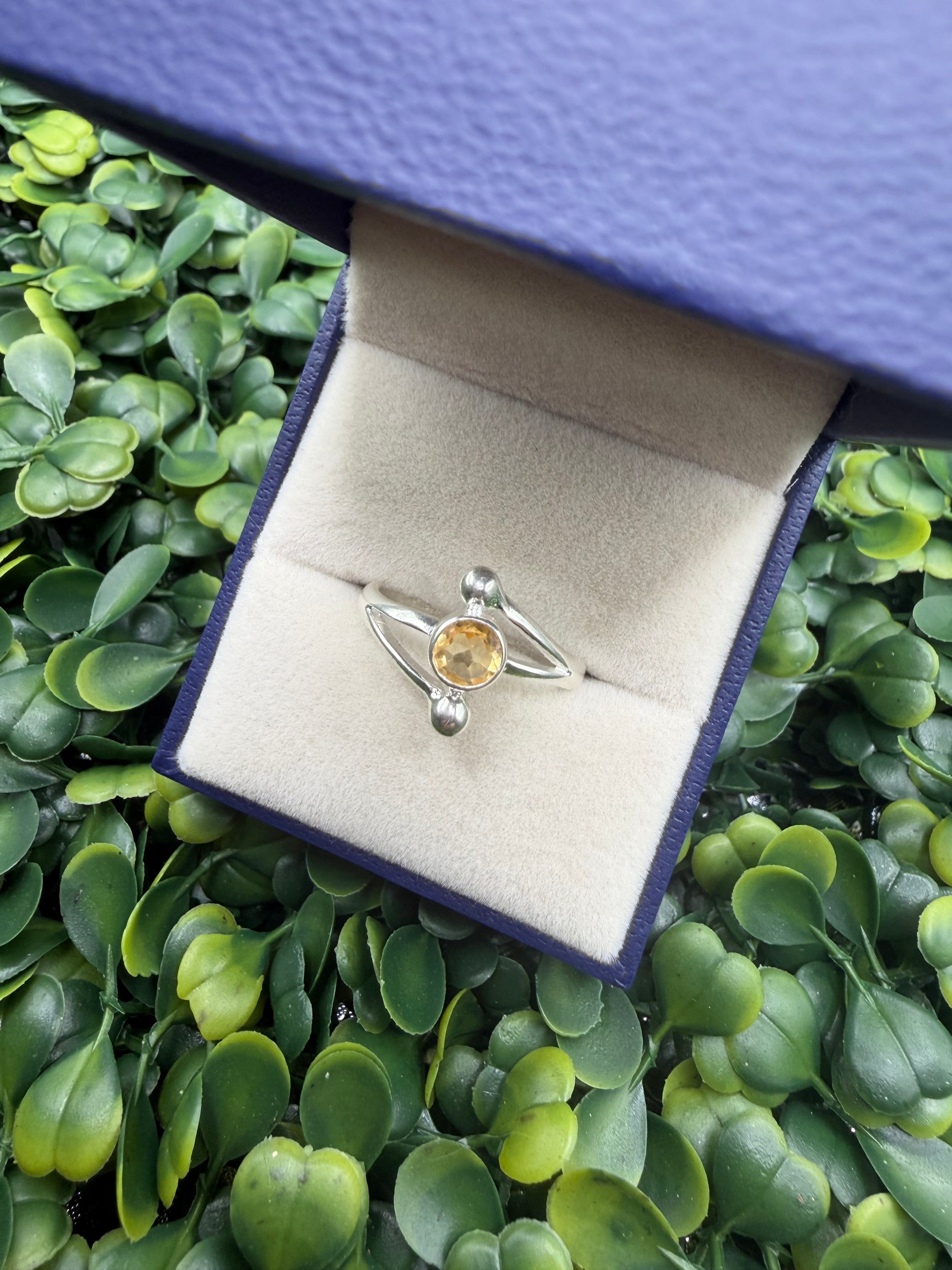 925 Sterling Silver and Citrine Ring size 8