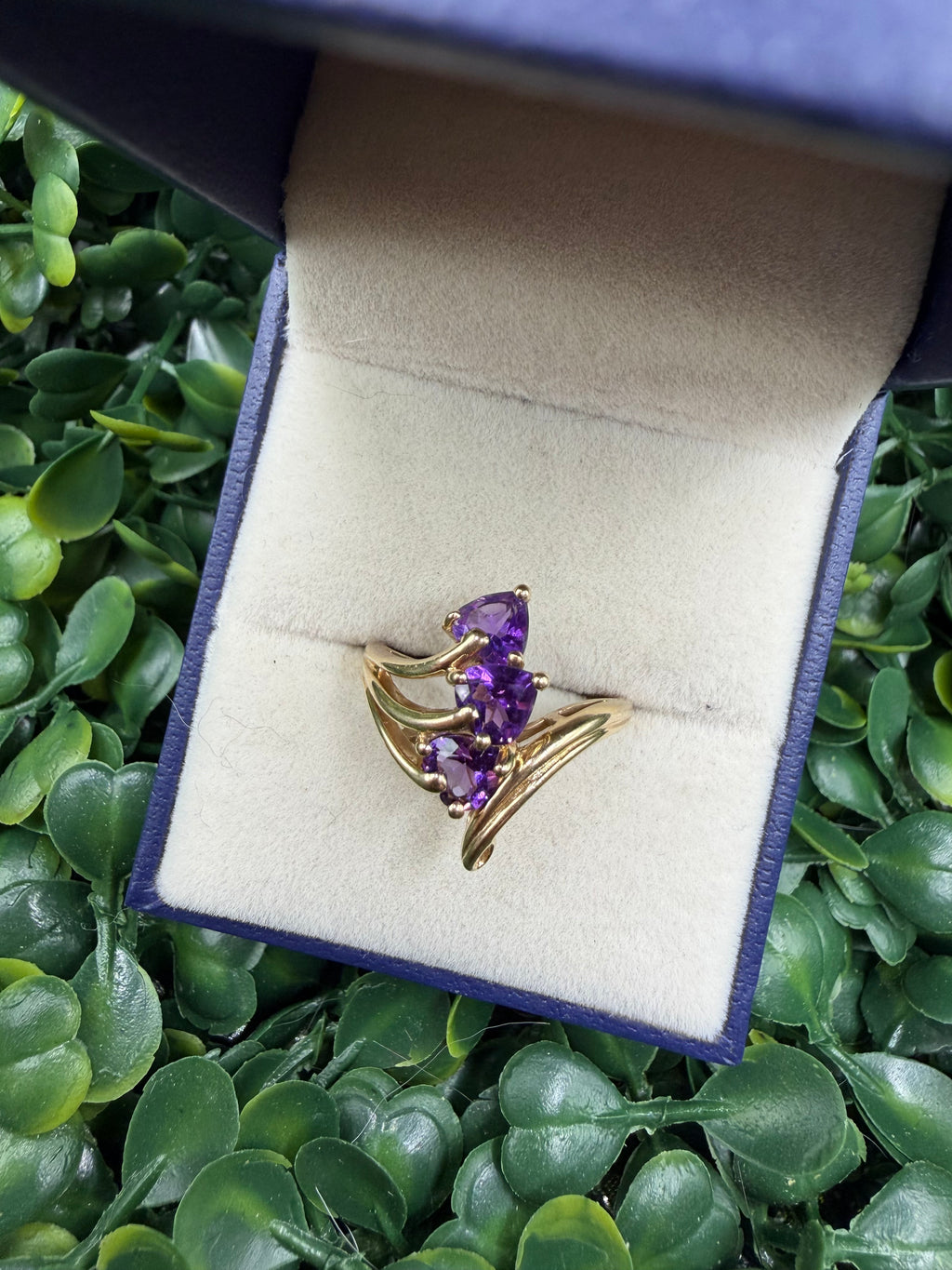 Vintage 10k Yellow Gold and Amethyst Ring size 7.5