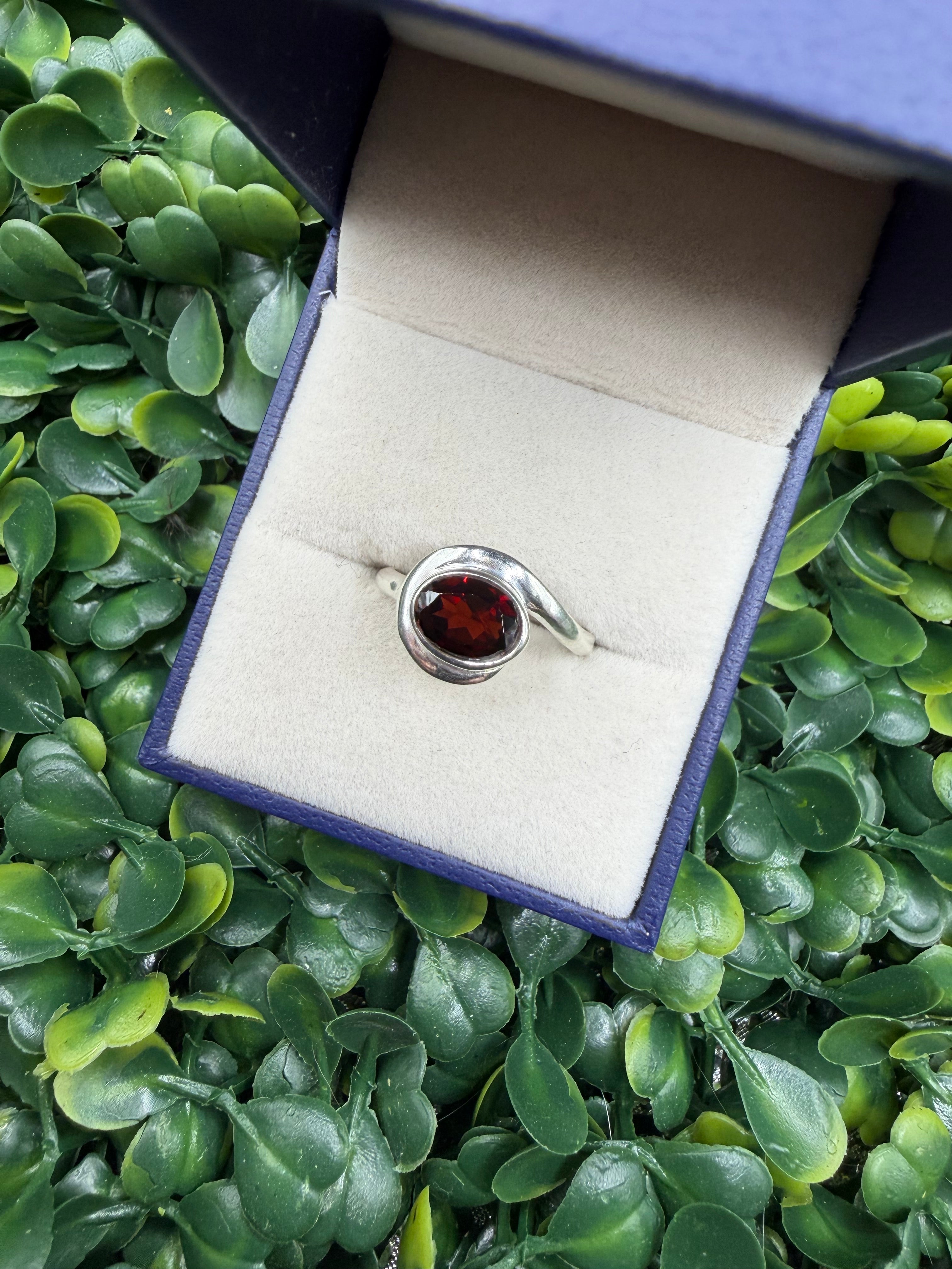 Sterling Silver Garnet Ring size 6.75