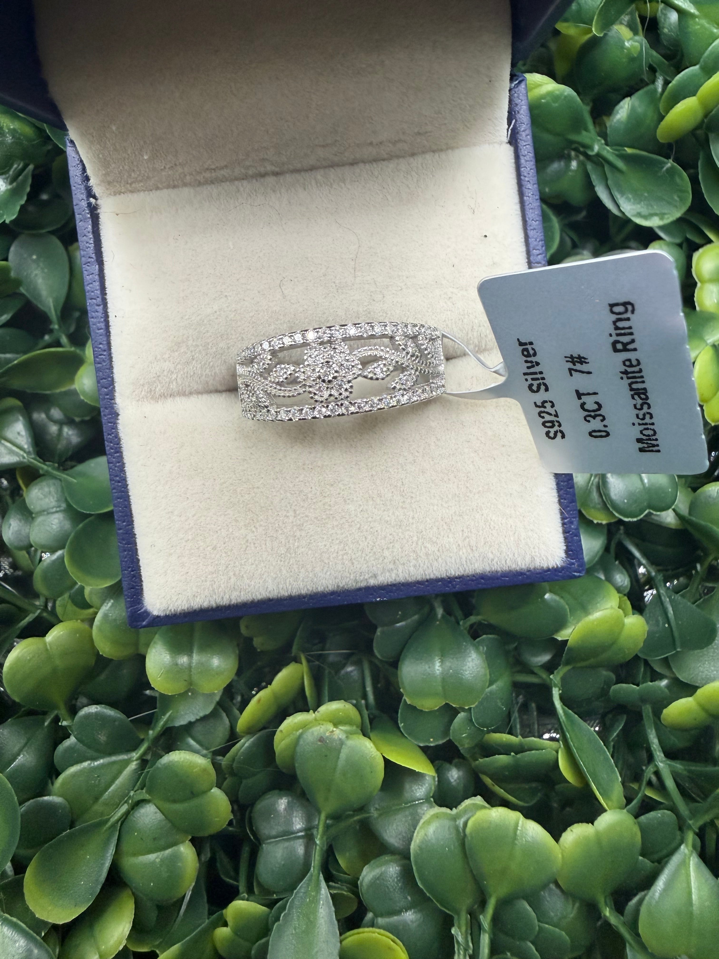 Sterling Silver Moissanite Ring size 7