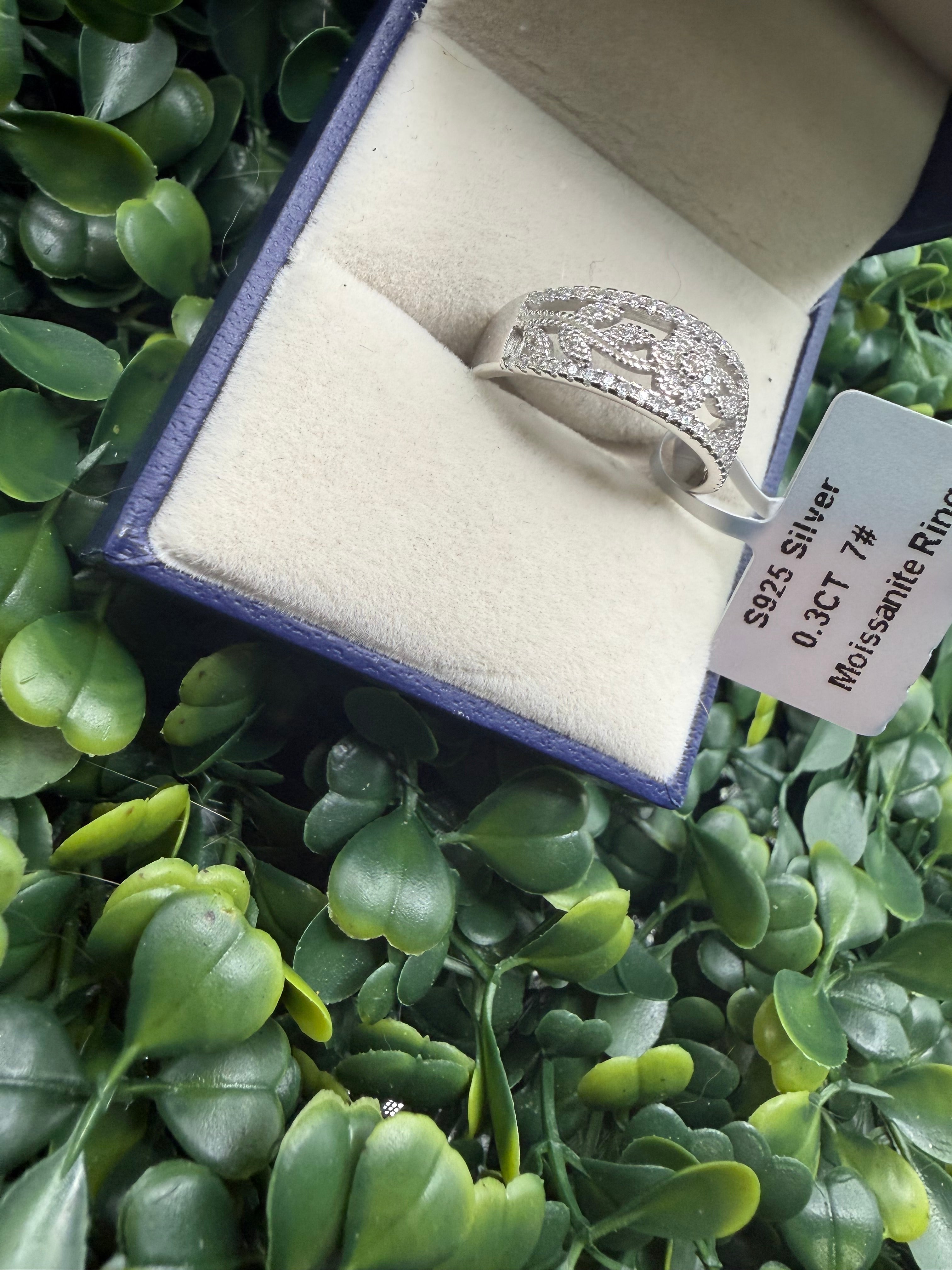 Sterling Silver Moissanite Ring size 7