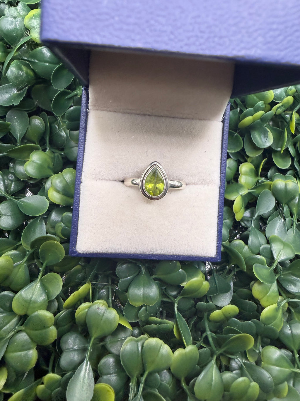 Sterling Silver Bezel Set Peridot Ring size 7