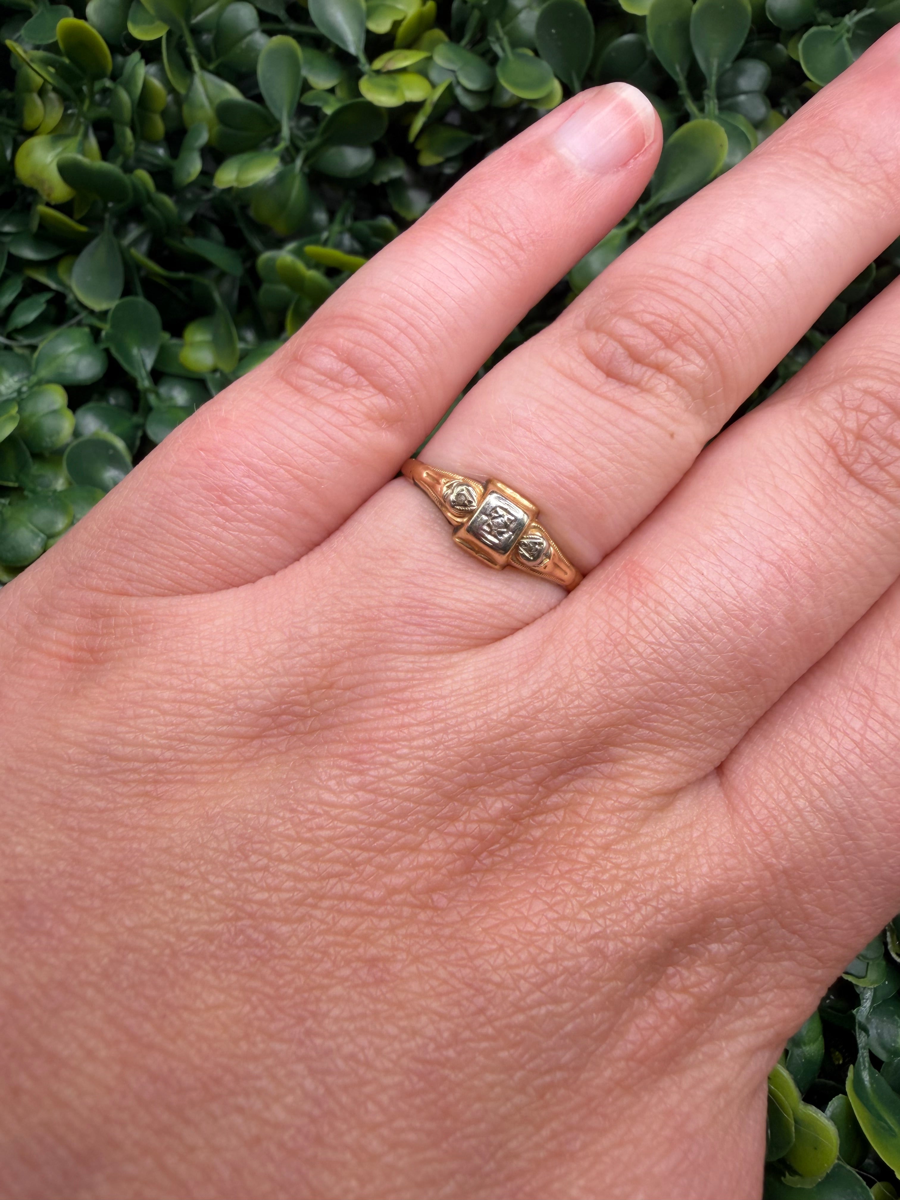 Antique Art Deco 2 Tone 10k Gold and Diamond Ring size 8