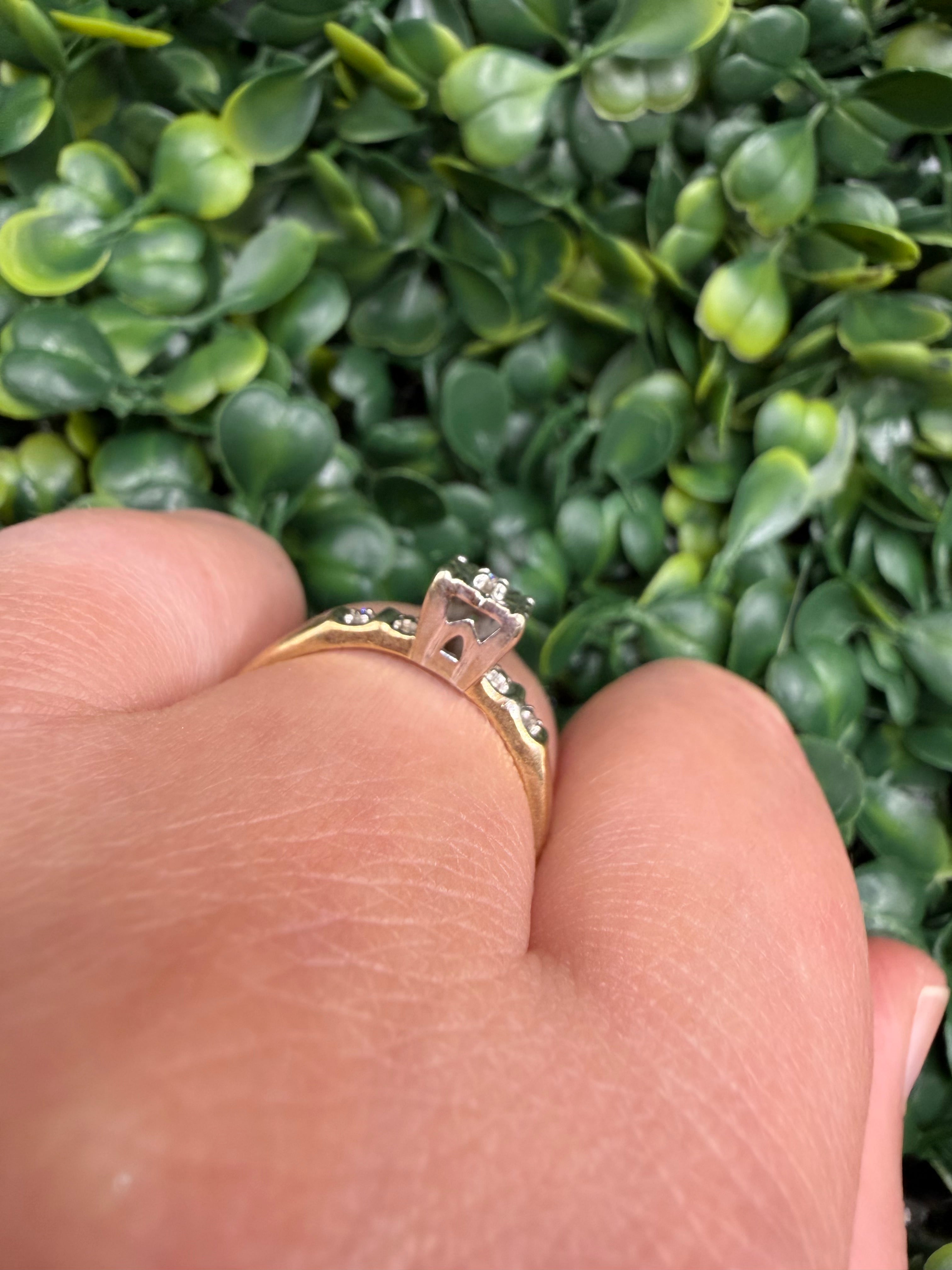 Antique 10k Yellow and White Gold Diamond Ring size 9.5