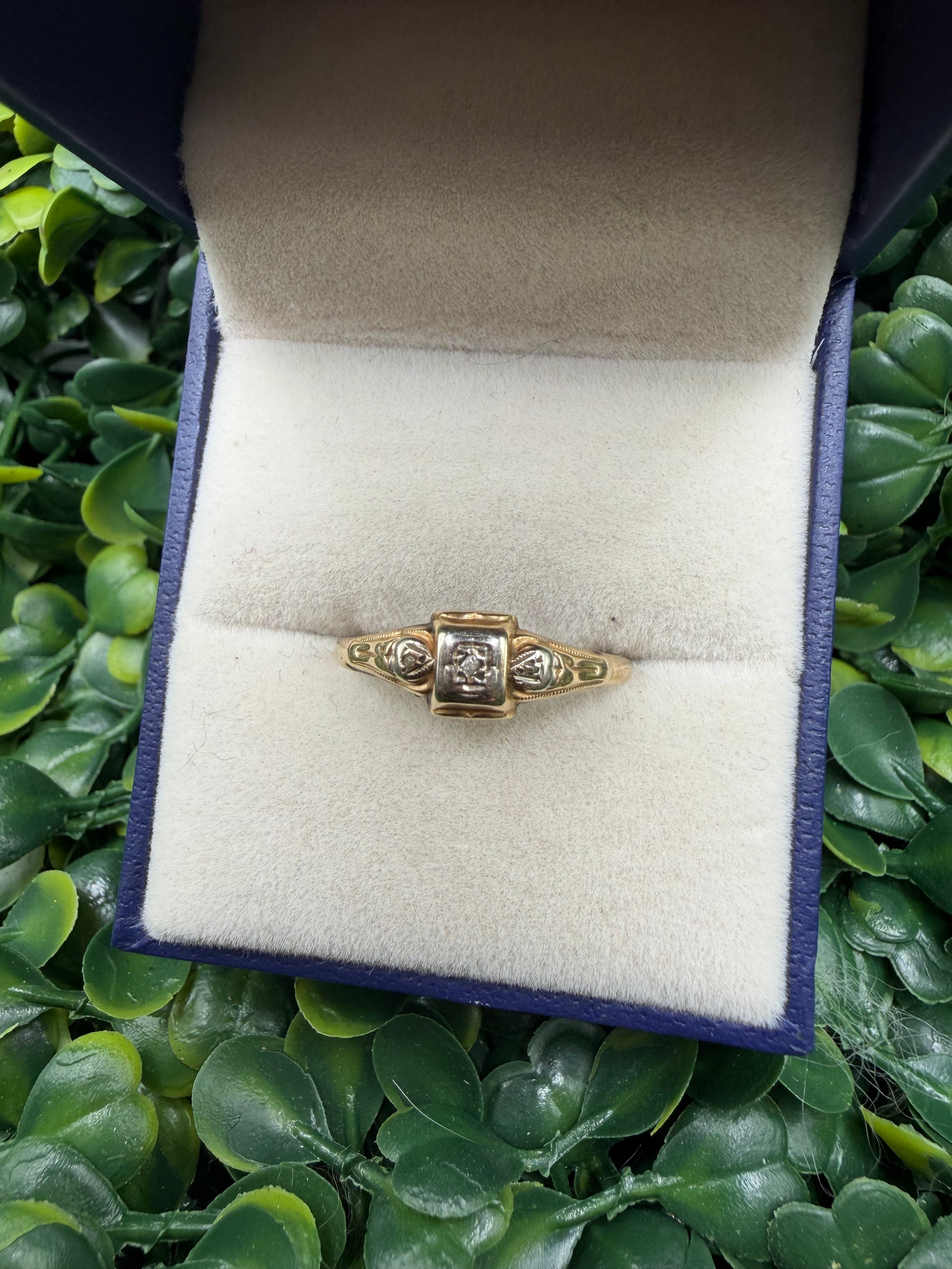 Antique Art Deco 2 Tone 10k Gold and Diamond Ring size 8