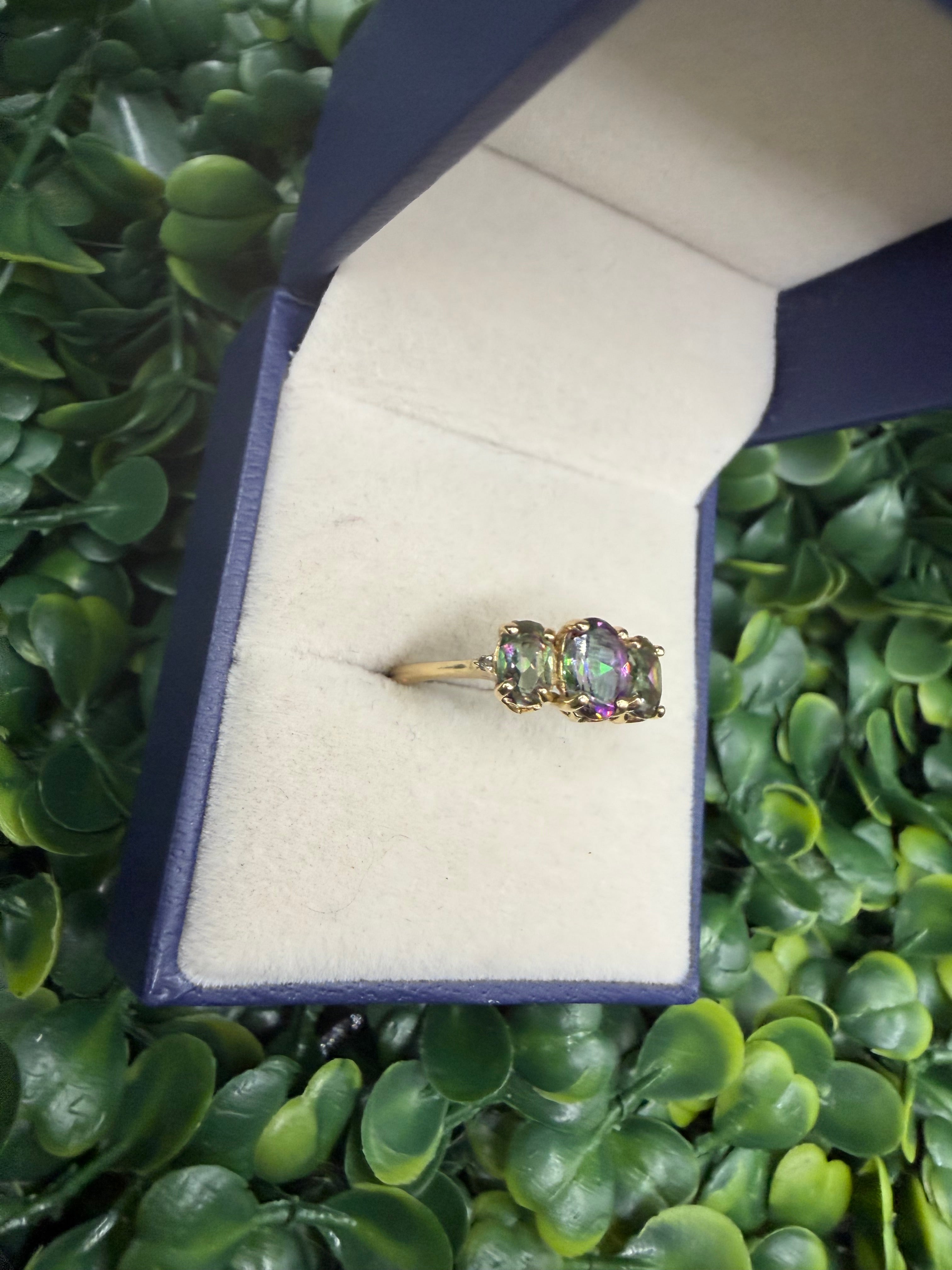 Vintage 10k Yellow Gold Mystic Topaz Ring size 8