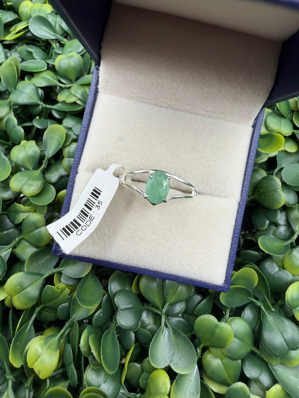 925 Sterling Silver and NATURAL Emerald Ring size 8