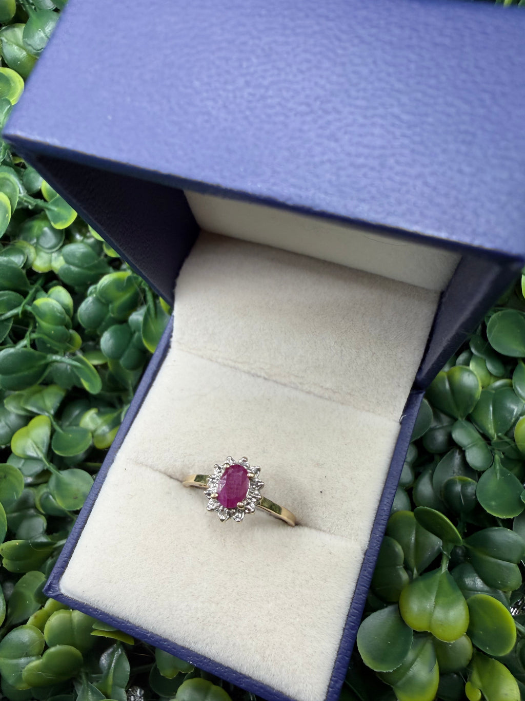 Vintage 10k Yellow Gold and NATURAL Ruby Ring size 6.75