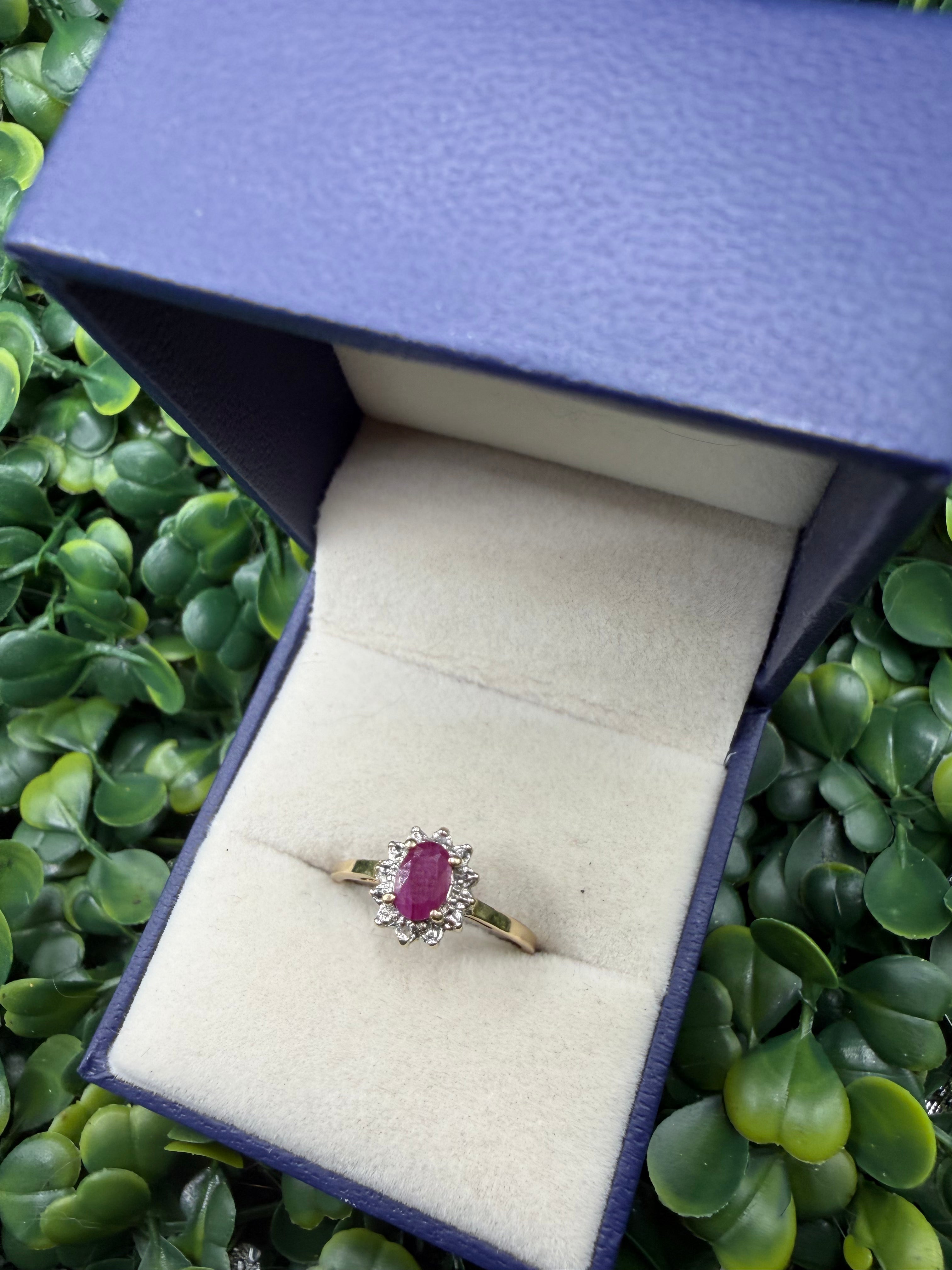 Vintage 10k Yellow Gold and NATURAL Ruby Ring size 6.75