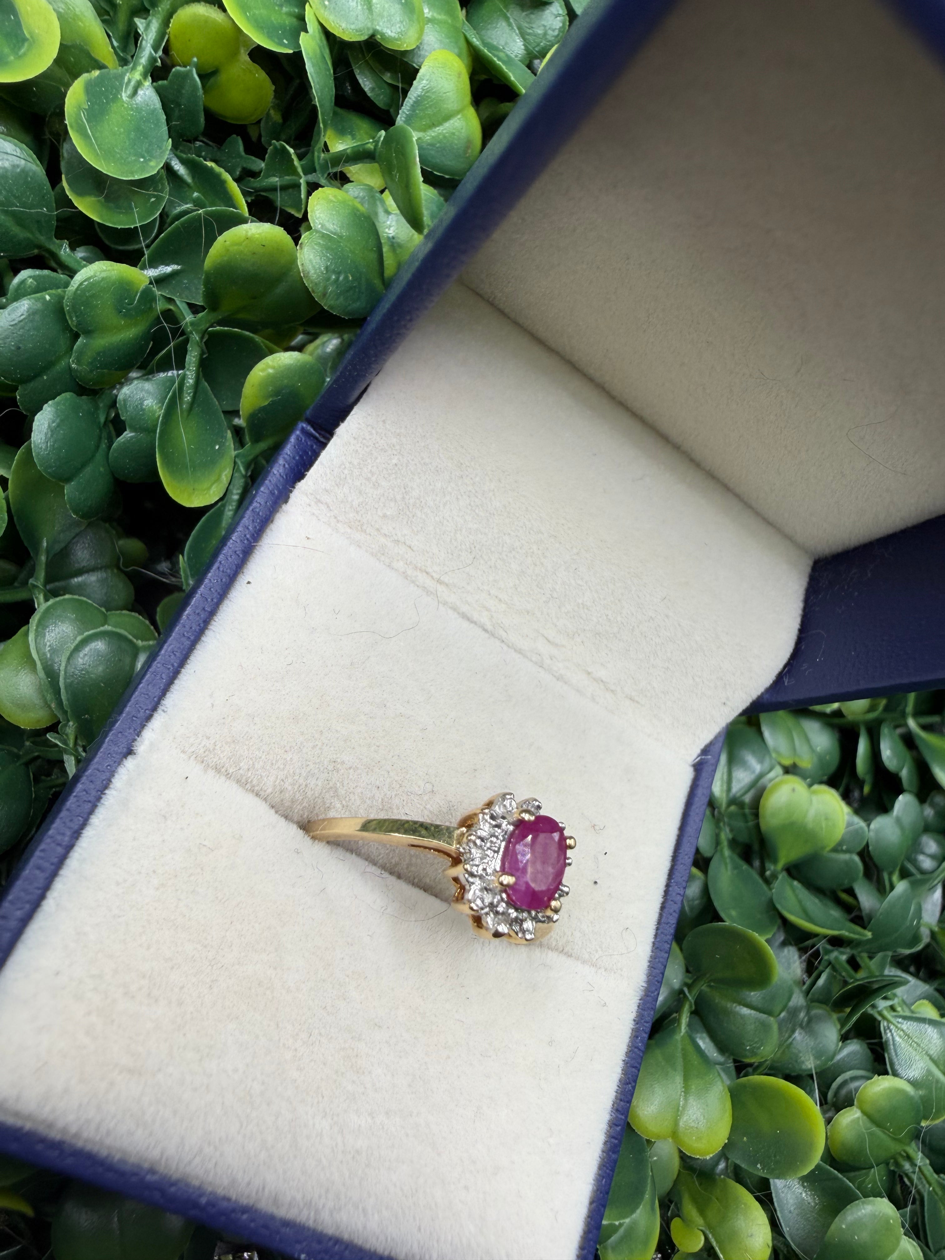 Vintage 10k Yellow Gold and NATURAL Ruby Ring size 6.75