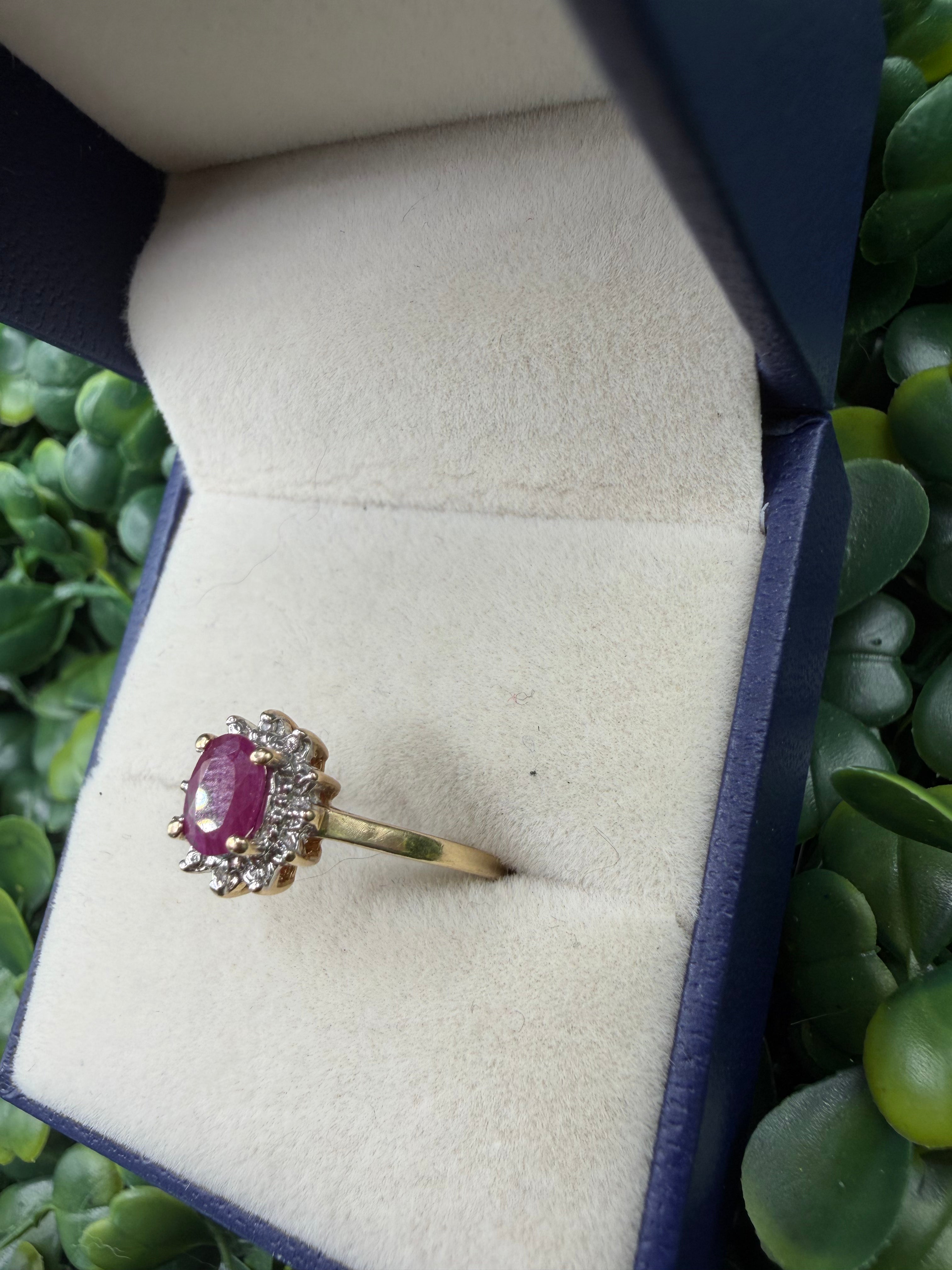 Vintage 10k Yellow Gold and NATURAL Ruby Ring size 6.75