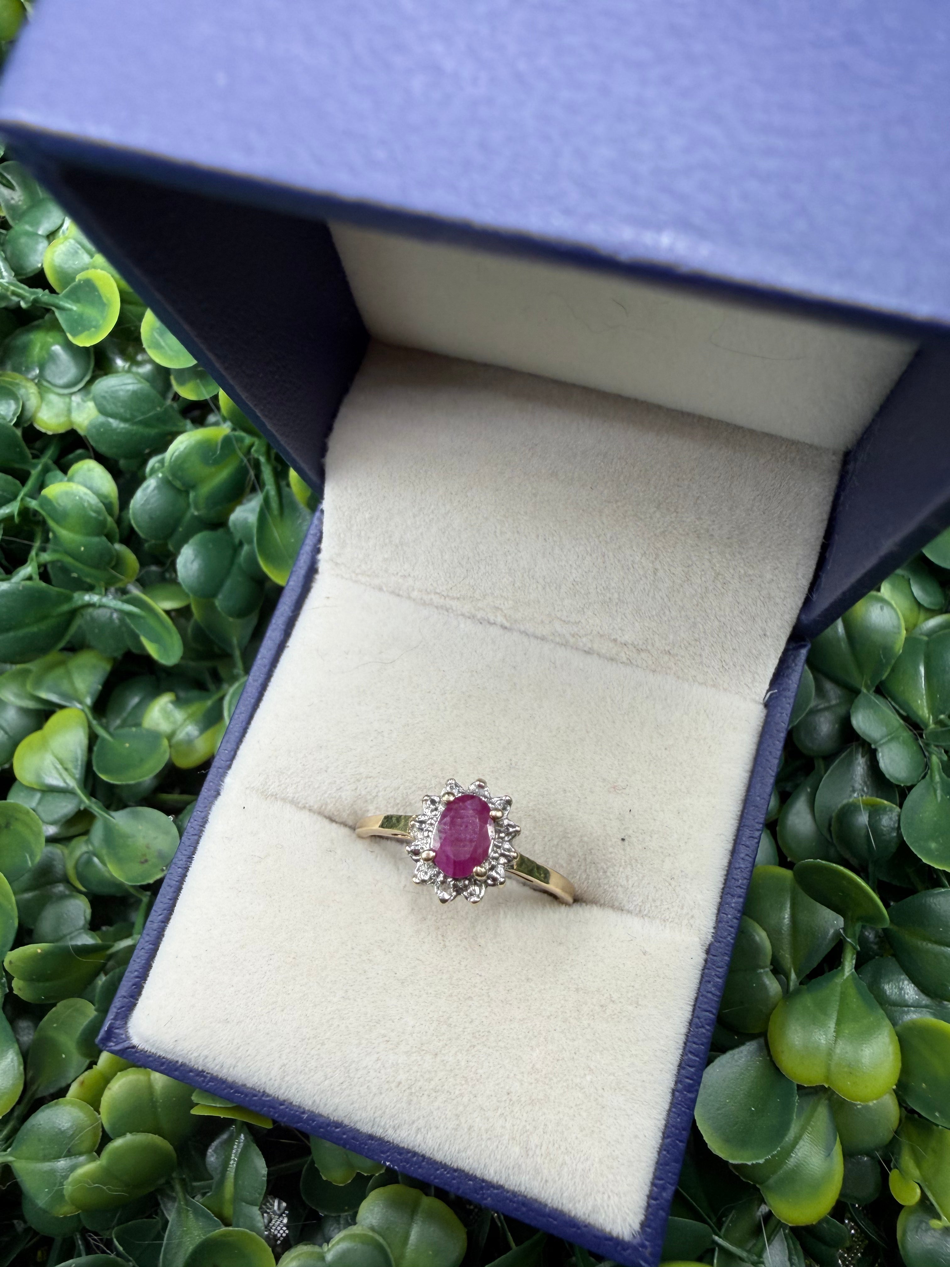 Vintage 10k Yellow Gold and NATURAL Ruby Ring size 6.75