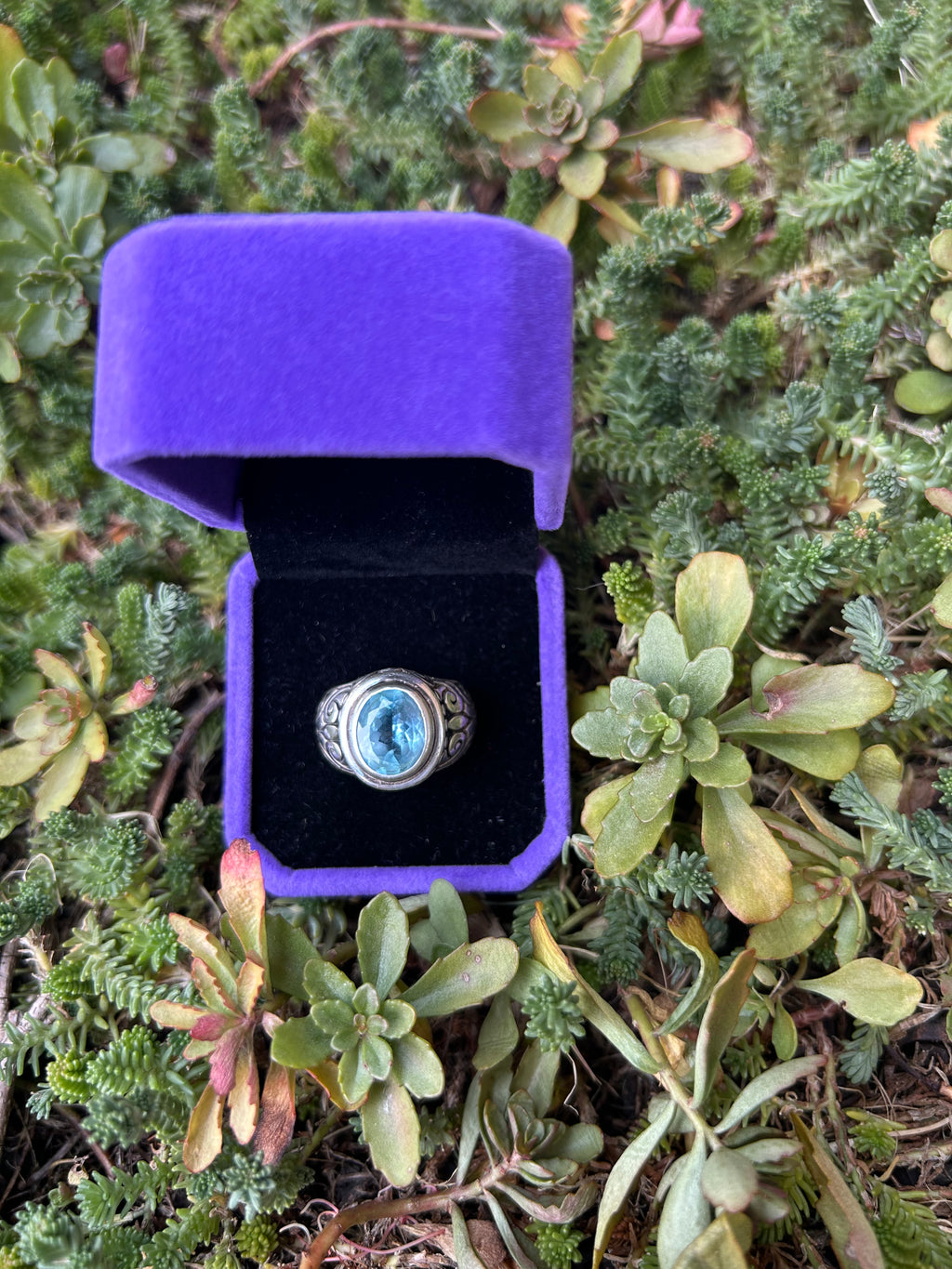 Vintage 925 Sterling Silver and Blue Topaz Ring w/ Thick Band size 6