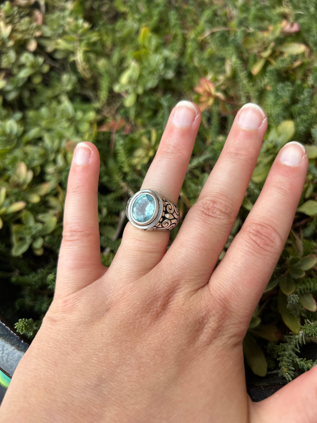 Vintage 925 Sterling Silver and Blue Topaz Ring w/ Thick Band size 6